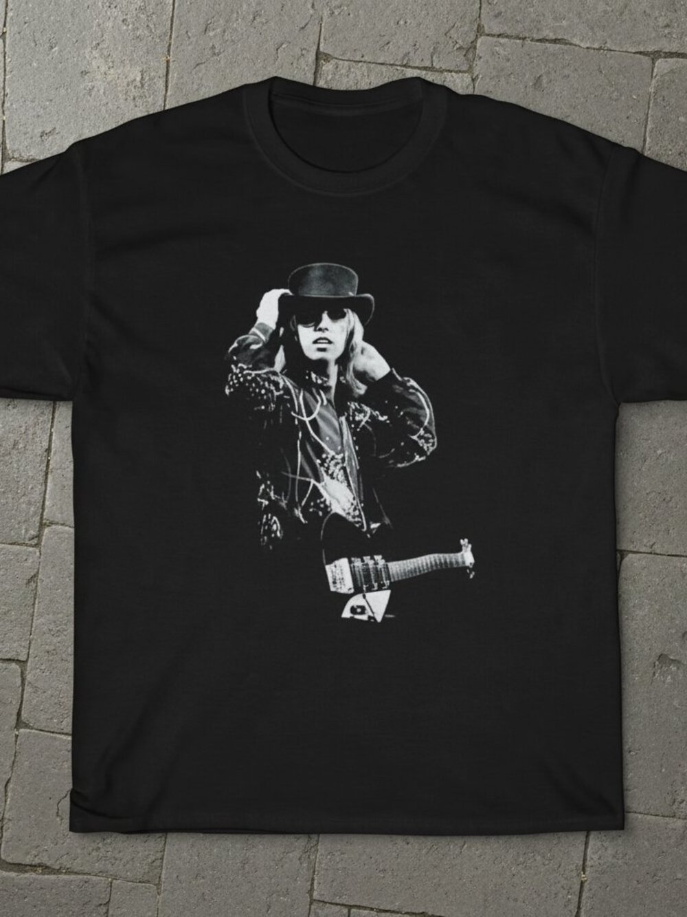 Black Graphic T-Shirt Rock Musician Print Unisex Streetwear Tee
